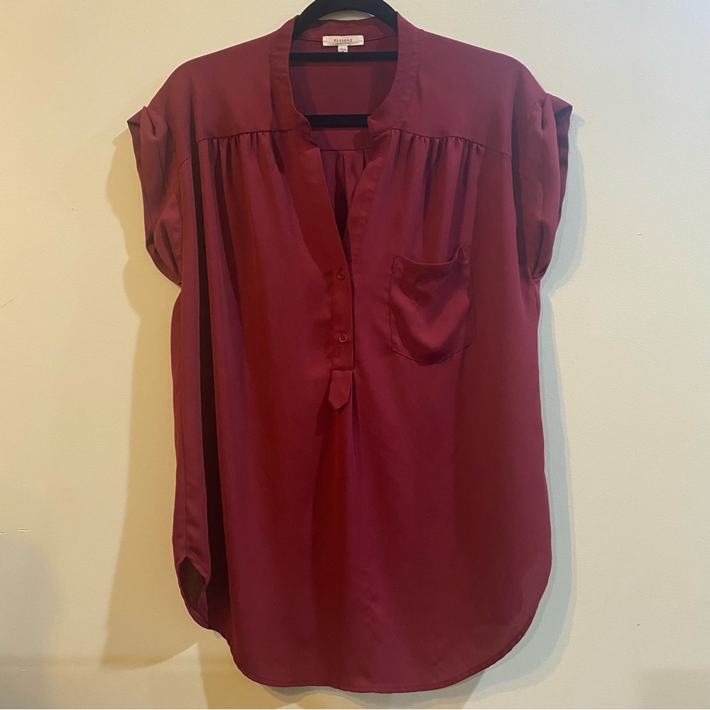 Pleione Size Medium Burgundy Women’s Blouse